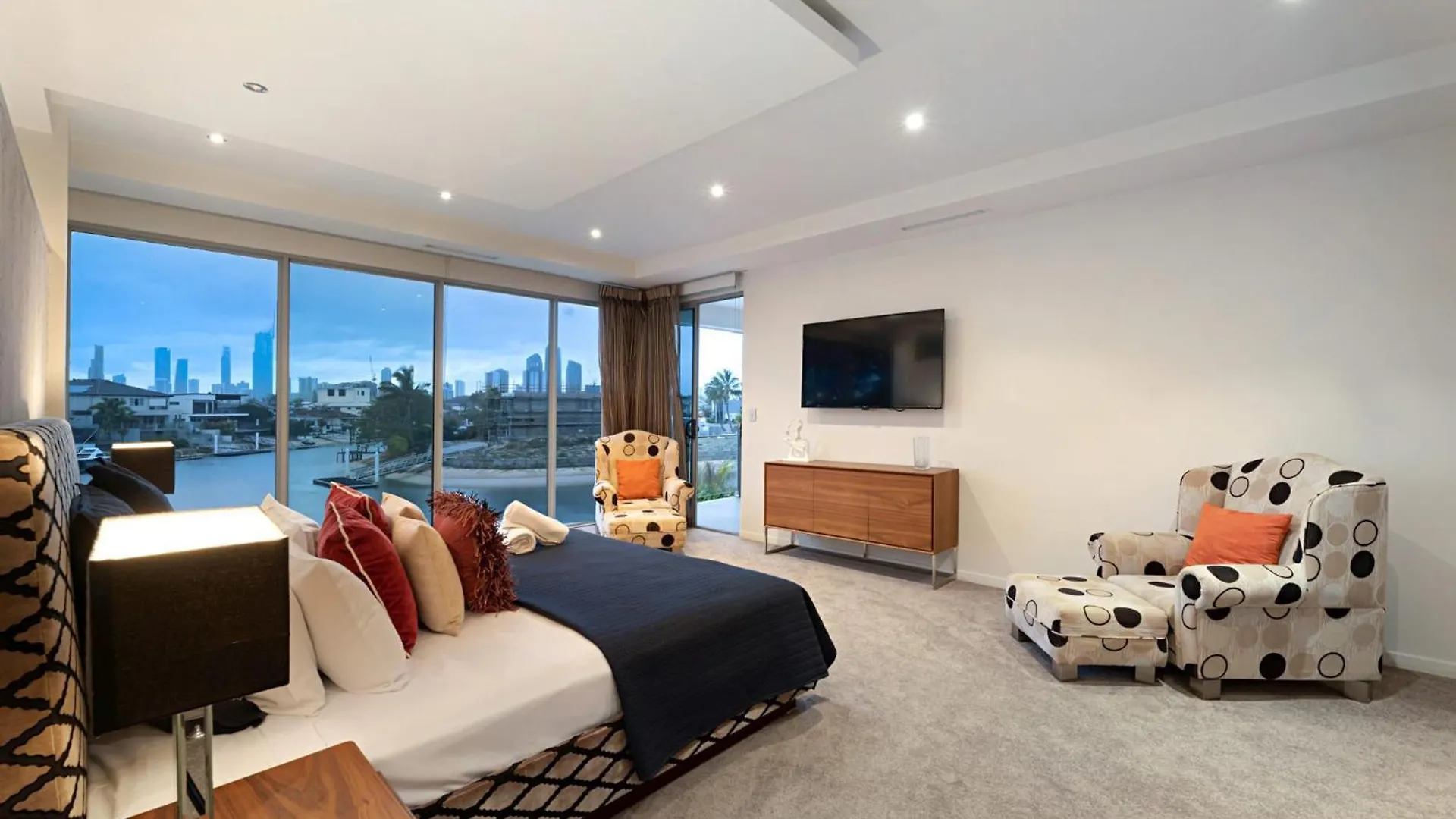 Opulence On Broadbeach Gold Coast Holiday home